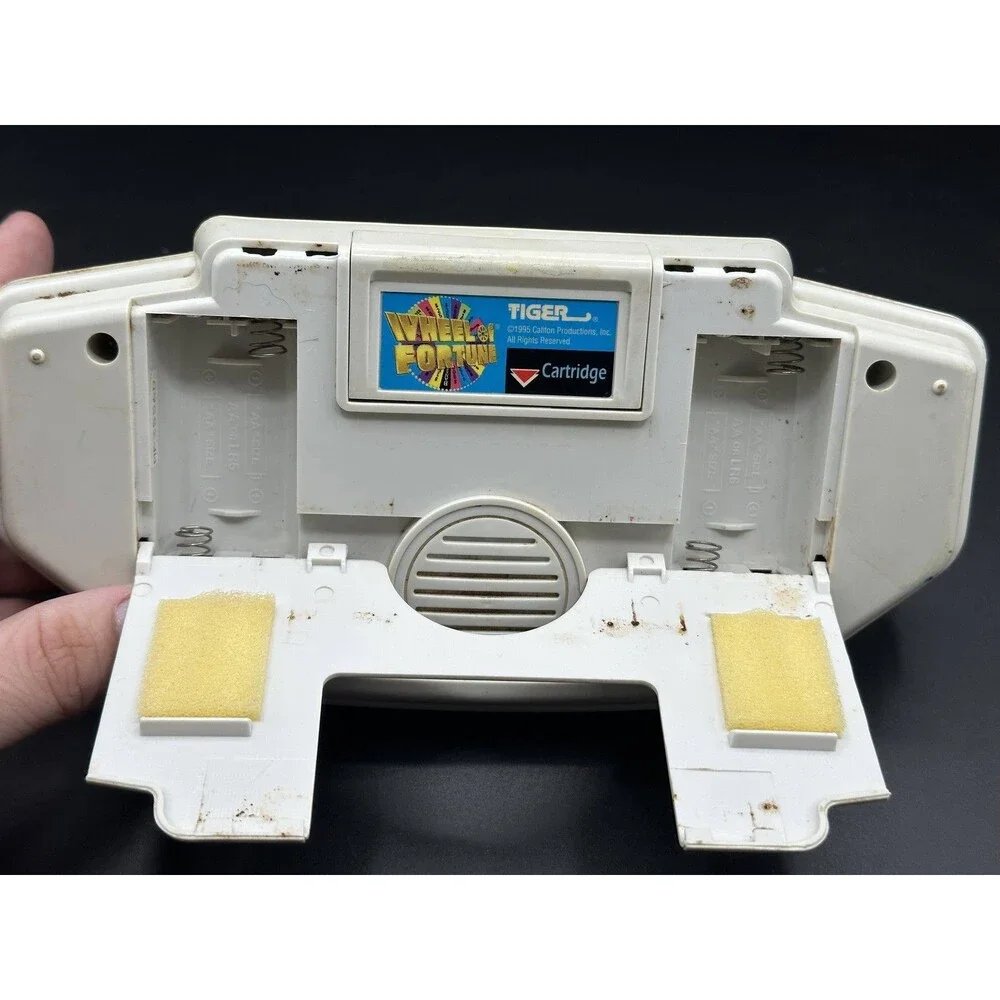 Wheel of Fortune Handheld Game 1995 Tiger Electronics